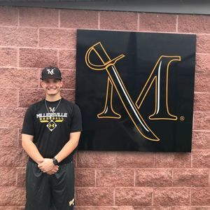 Meet your Posher, Dylan